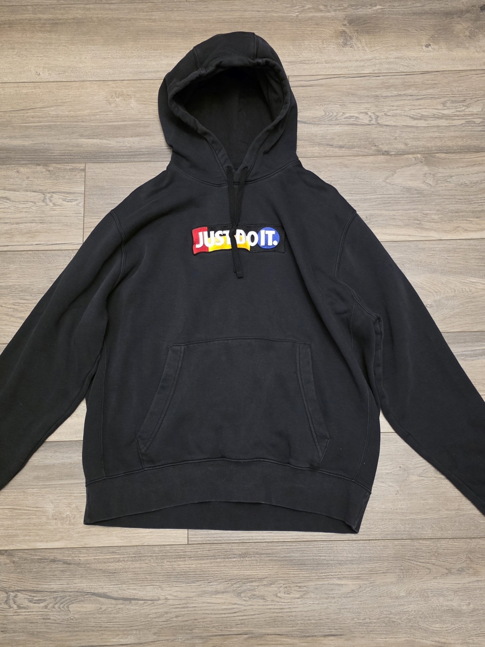 Nike Hoodie Sweatshirt Mens XL Black Long Sleeves Front Pockets Pull Over Casual